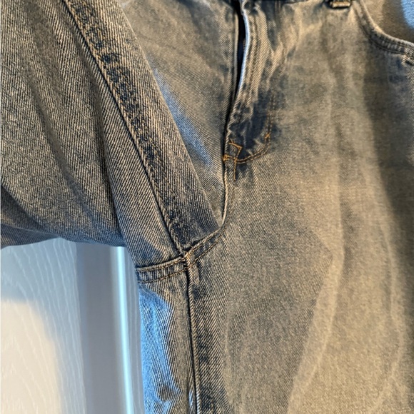 Kensie Women's Gray Straight Leg Jeans - Picture 2 of 9